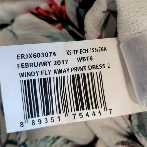 NEW Roxy Wind Fly Away Strappy Dress Tropical Print size XS oversized flowy - Picture 10 of 10